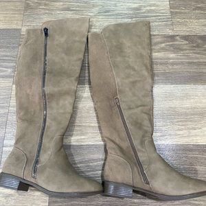 Knee high fall boots - never worn